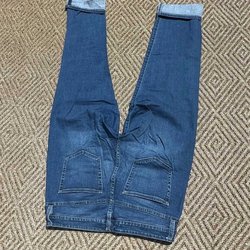 Liverpool Charlie Crop Jeans with Rolled Cuff | Size 6/Size 28 | Mid Wash Blue - Picture 3 of 5